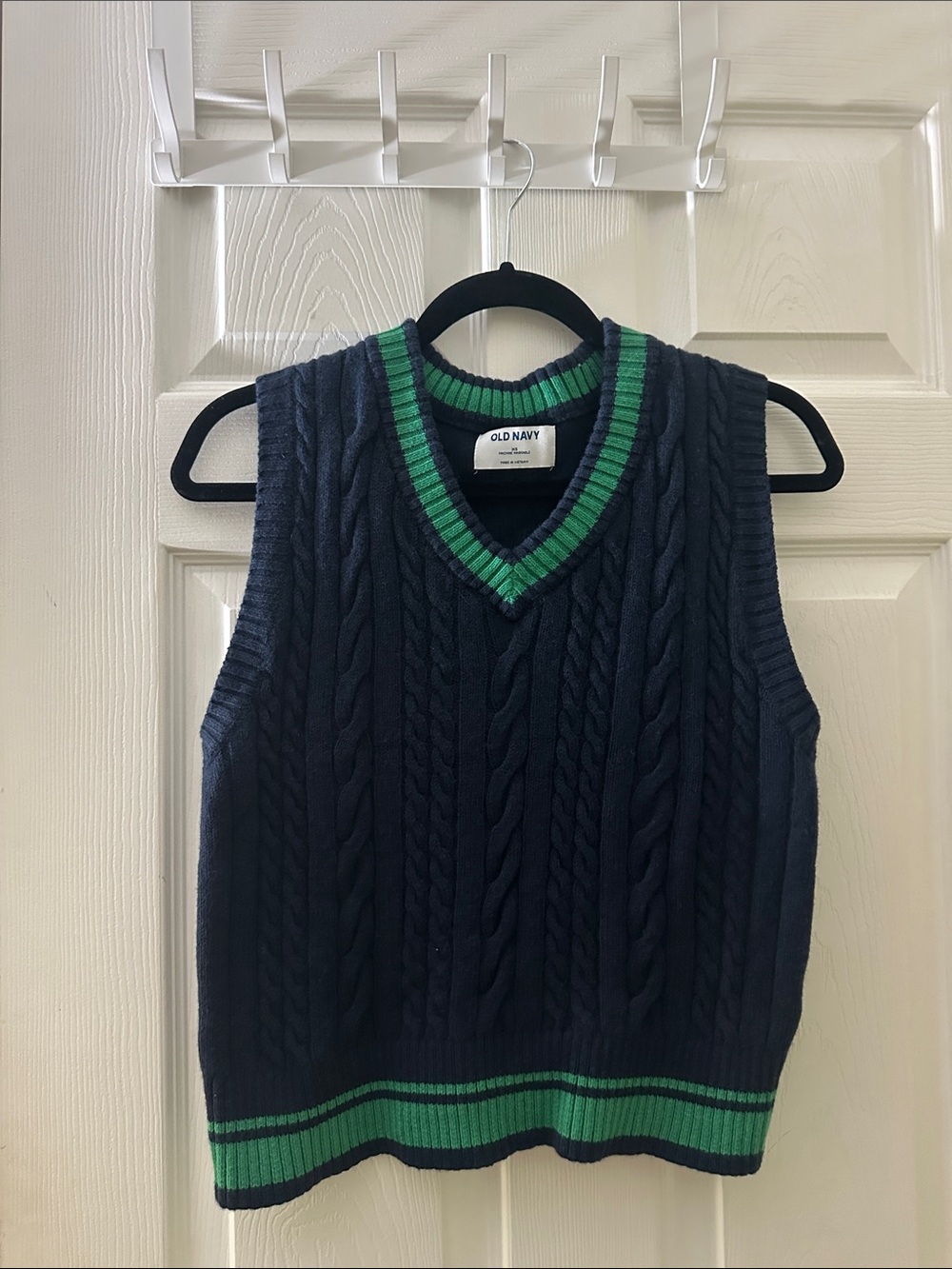 Old Navy Navy Cable-Knit V-Neck Sweater Vest with Green Trim
